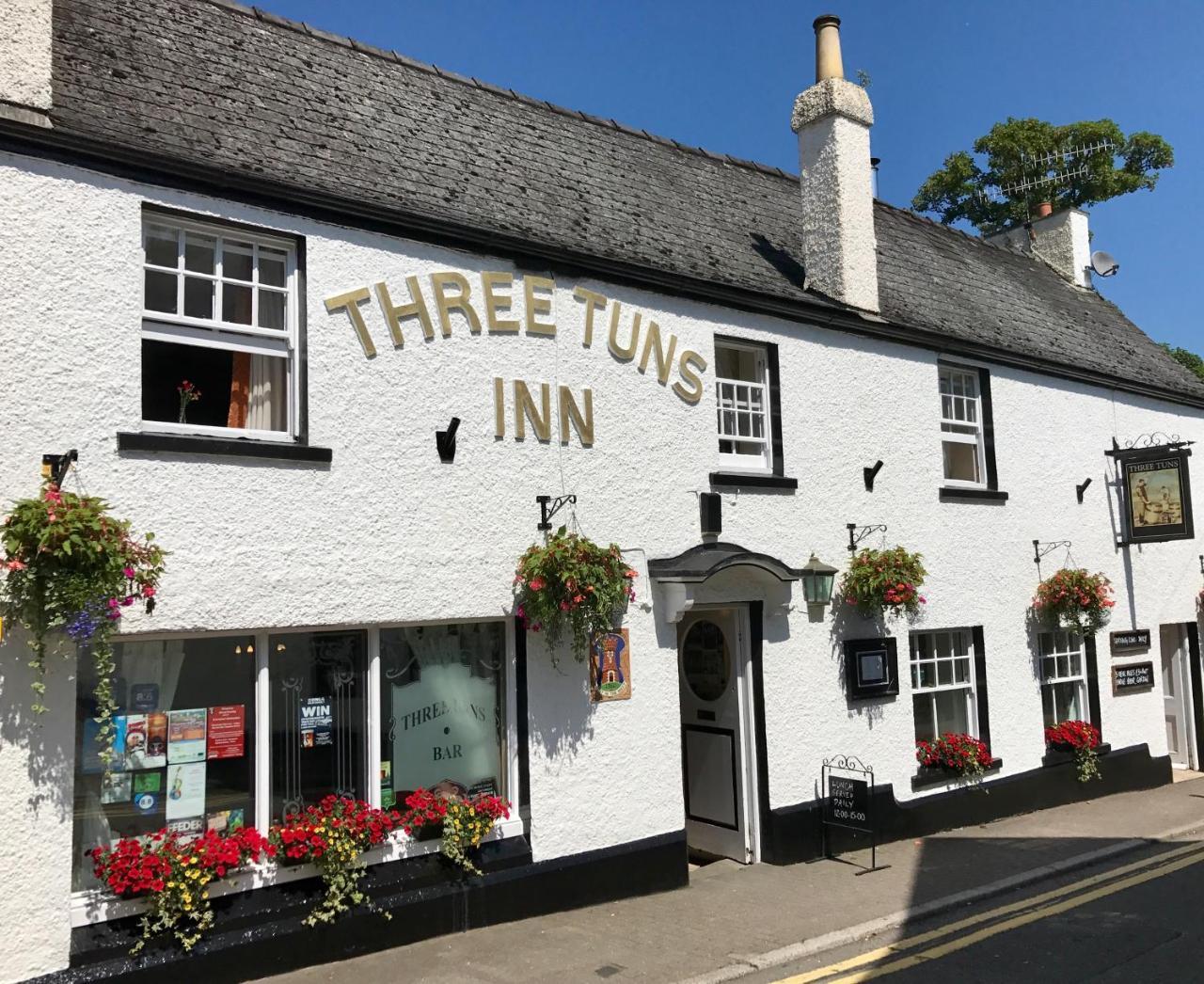 The Three Tuns Hotel Chepstow Kültér fotó